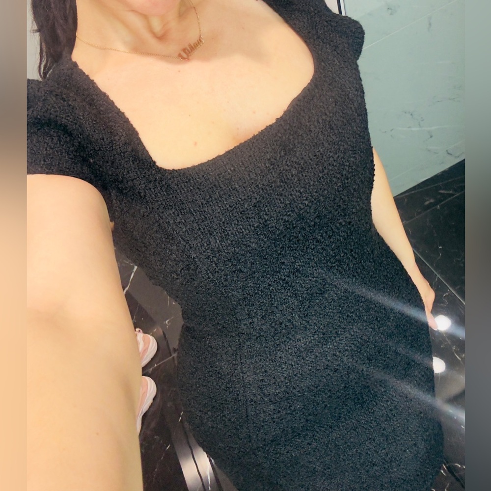 Black tweeted mini classic dress
Size small